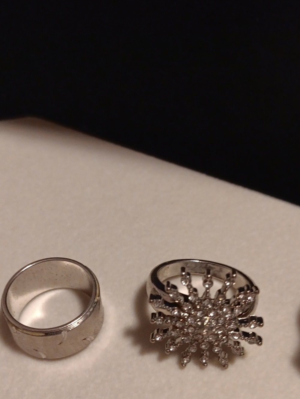 10 Silver Tone Rings - Picture 4 of 9